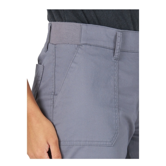 Lee NWT Plus Size Grey Midrise Bermuda 7" Utility Short w/ Comfort Waistband 682 - Picture 2 of 6